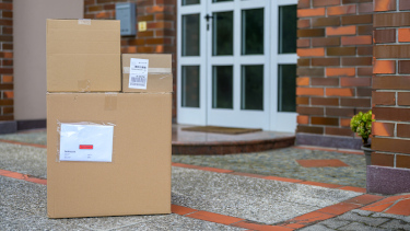 Article - Stores That Offer Same-Day Delivery (for Holiday Shopping and Beyond)