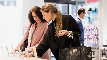 Article - Holiday Shopping and Spending Survey Data 2018